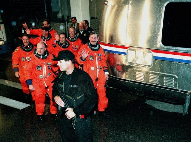 NASA image: KSC-99pp1450
