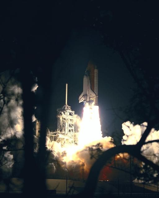 NASA image: KSC-99pp1470
