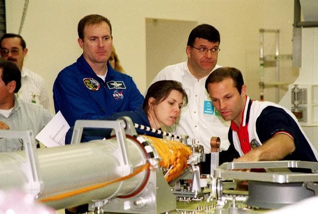 NASA image: KSC-99pp1488
