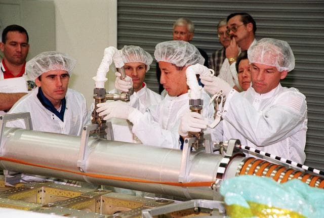 NASA image: KSC-99pp1490