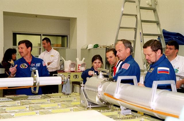 NASA image: KSC-99pp1492