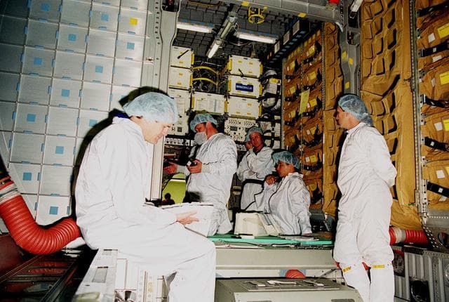 NASA image: KSC-99pp1494