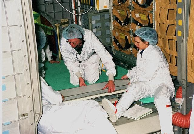 NASA image: KSC-99pp1497