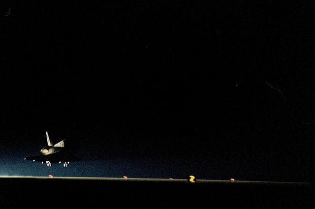 NASA image: KSC-99pp1504