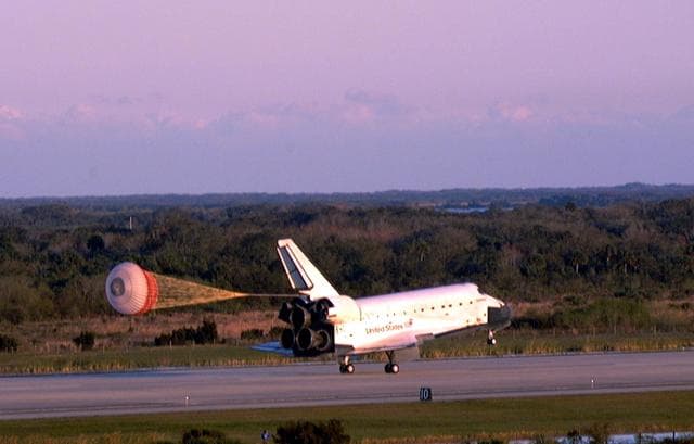 NASA image: KSC-pasts89-1