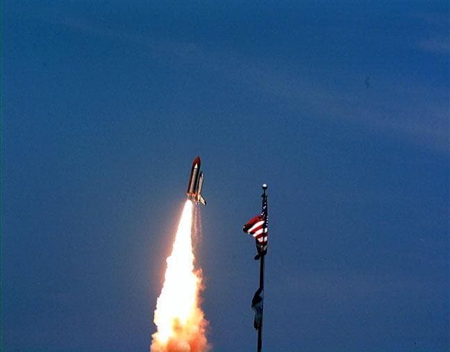 NASA image: KSC-s9400005