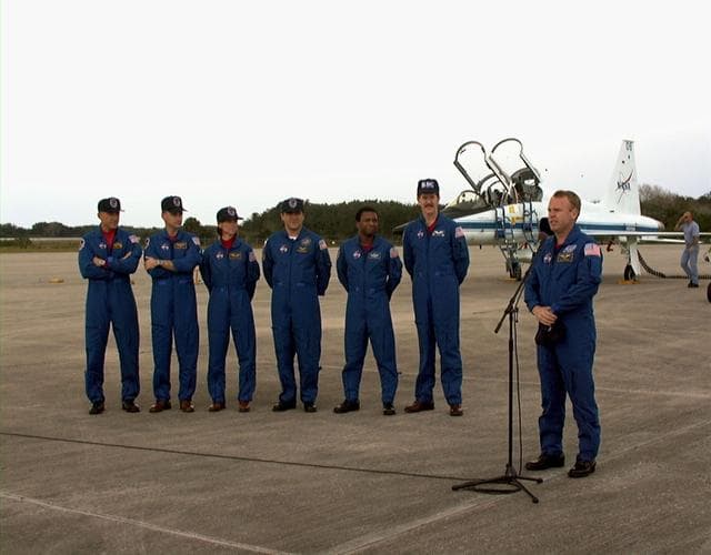 NASA image: KSC-sts8907