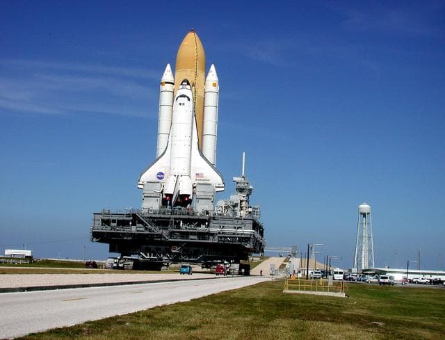 NASA image: KSC00padig055