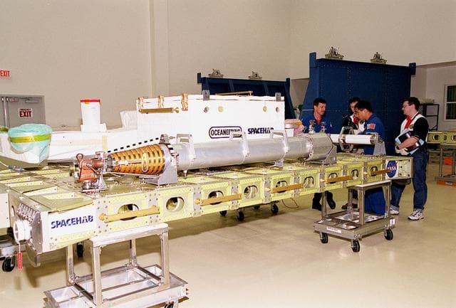 NASA image: KSC00pp0029