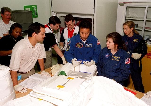 NASA image: KSC00pp0037