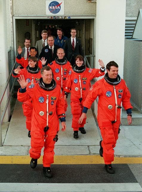 NASA image: KSC00pp0210