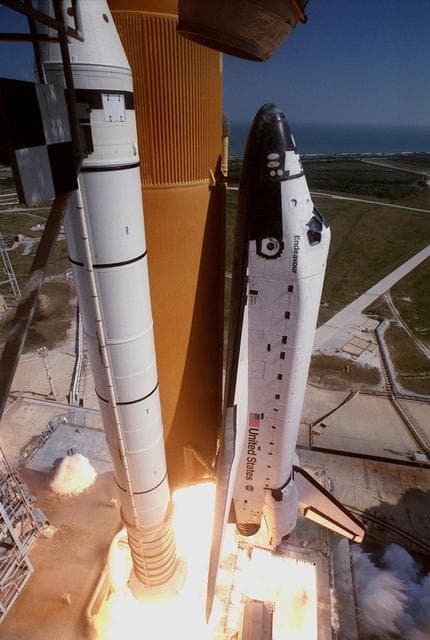 NASA image: KSC00pp0229