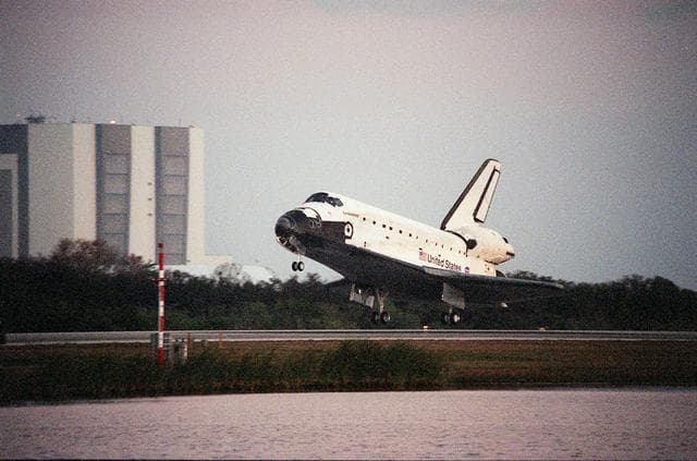 NASA image: KSC00pp0255