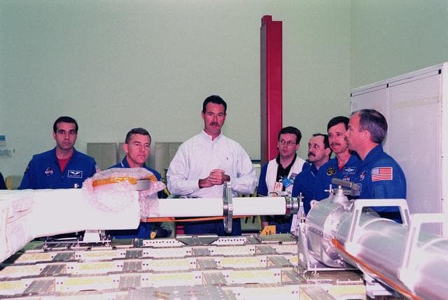 NASA image: KSC00pp0271