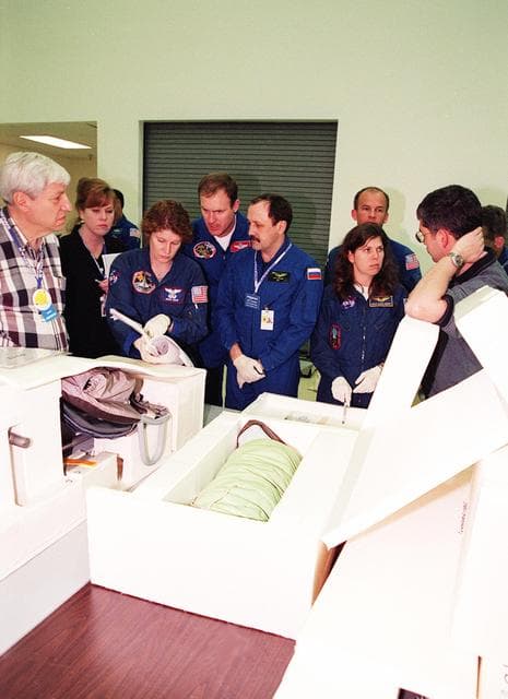 NASA image: KSC00pp0279