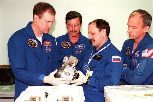 NASA image: KSC00pp0281