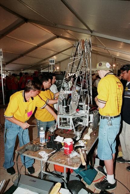 NASA image: KSC00pp0327