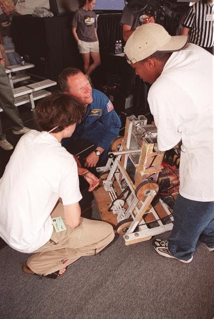NASA image: KSC00pp0333