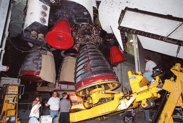 NASA image: KSC00pp0380