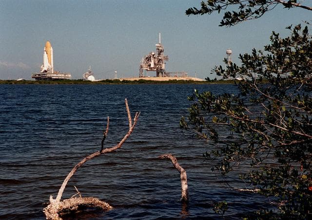 NASA image: KSC00pp0407