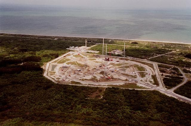 NASA image: KSC00pp0430