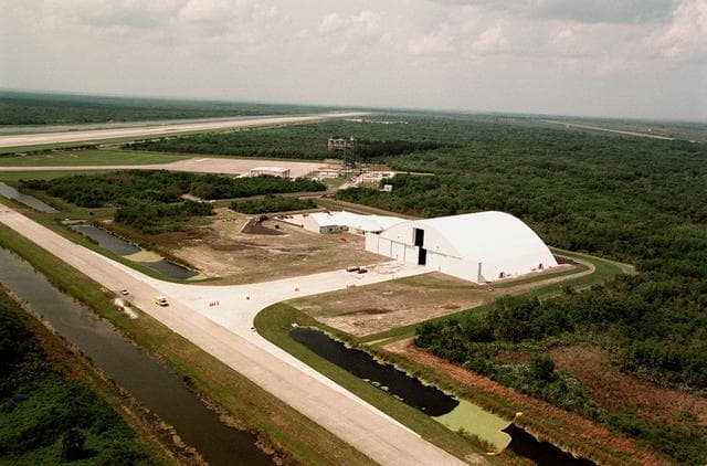 NASA image: KSC00pp0439