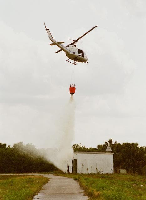 NASA image: KSC00pp0516