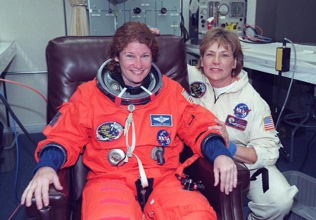 NASA image: KSC00pp0574
