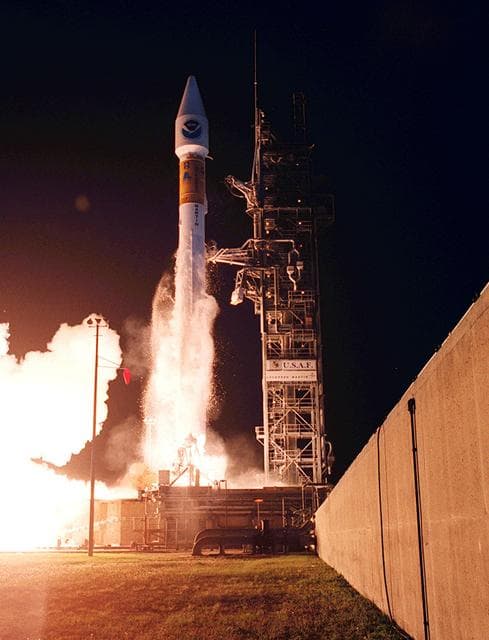 NASA image: KSC00pp0619