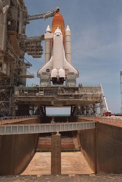 NASA image: KSC00pp0637