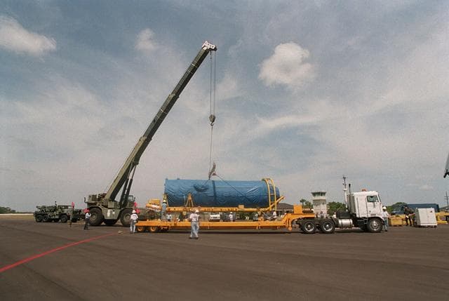 NASA image: KSC00pp0662