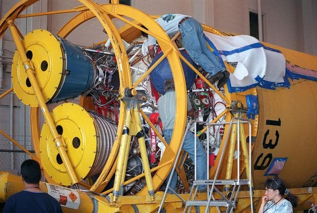 NASA image: KSC00pp0666