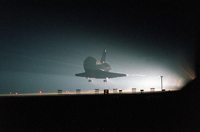 NASA image: KSC00pp0676