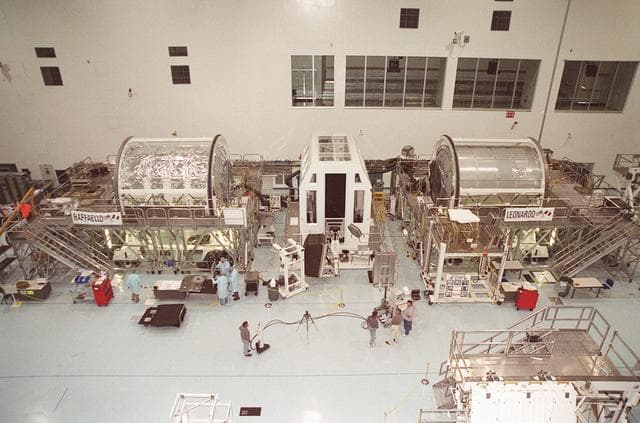 NASA image: KSC00pp0782