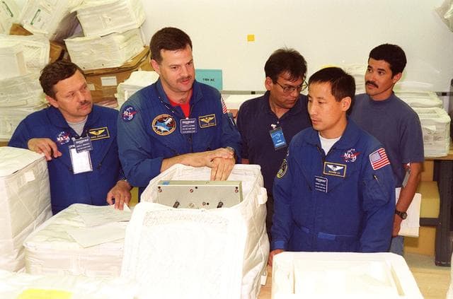 NASA image: KSC00pp0787