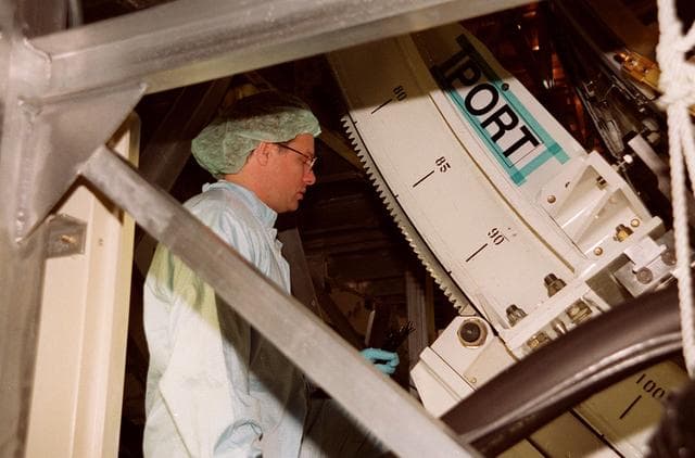 NASA image: KSC00pp0795