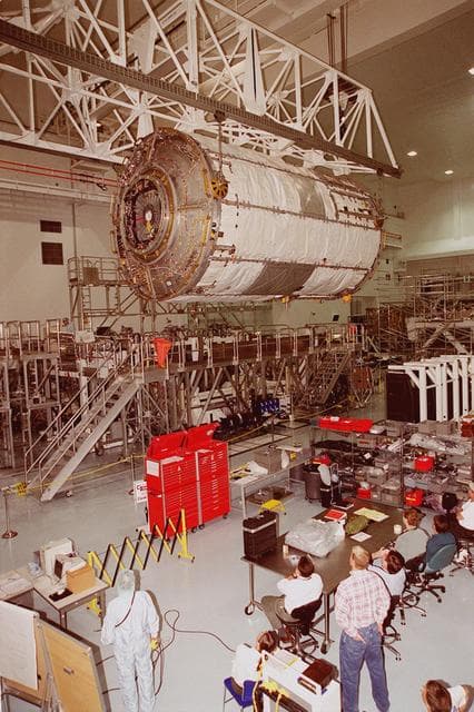 NASA image: KSC00pp0801