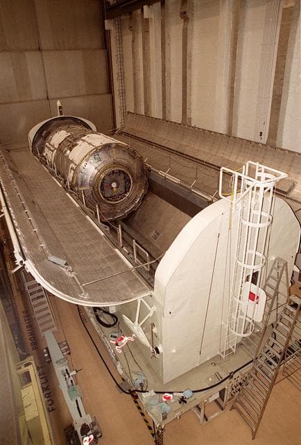 NASA image: KSC00pp0832