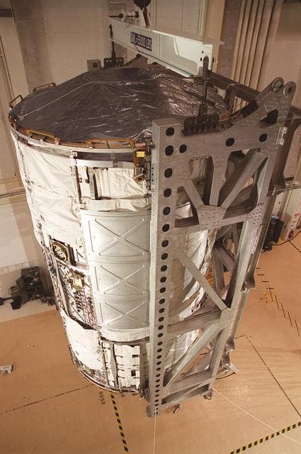 NASA image: KSC00pp0843
