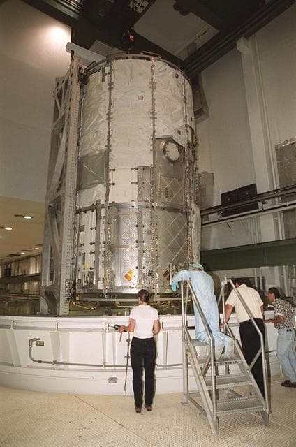 NASA image: KSC00pp0864