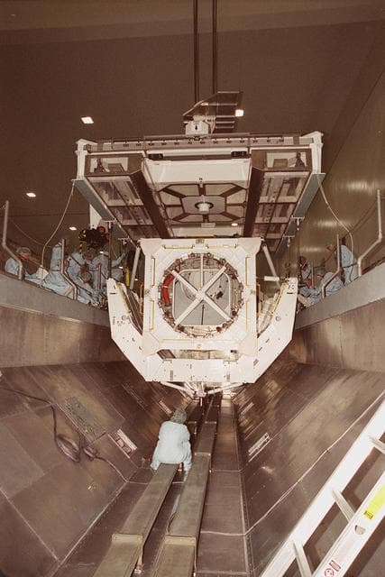 NASA image: KSC00pp0873
