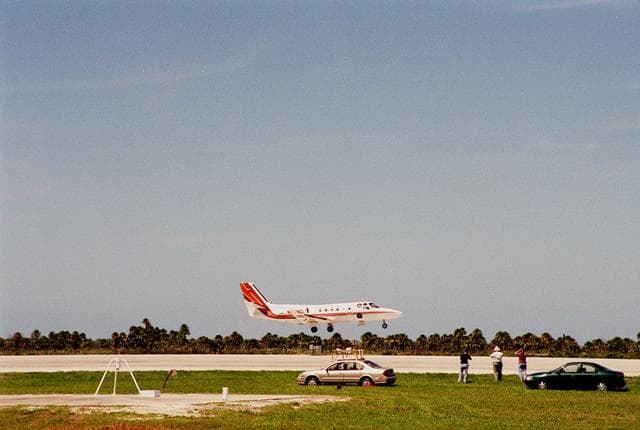 NASA image: KSC00pp0892