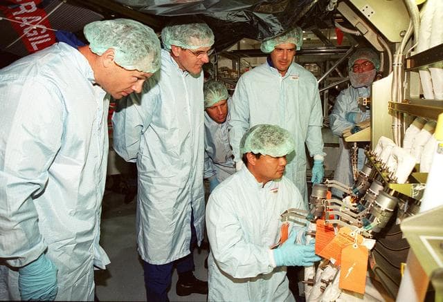 NASA image: KSC00pp0907
