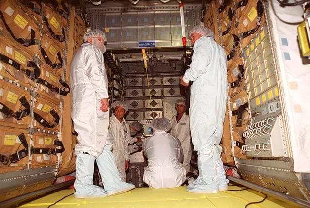 NASA image: KSC00pp0948