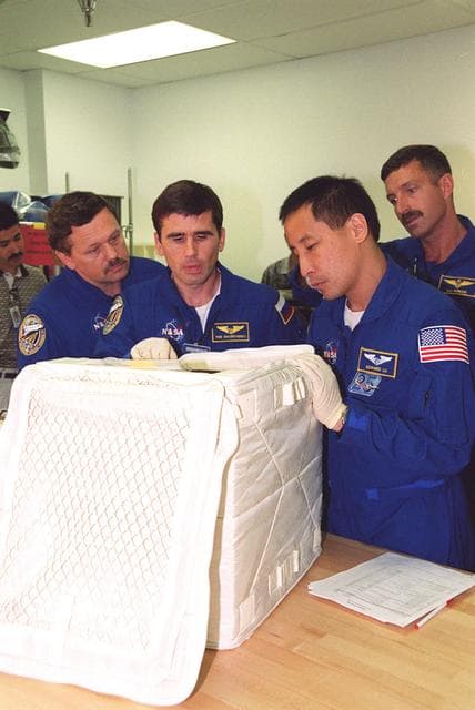 NASA image: KSC00pp0953