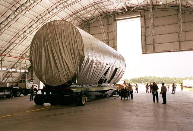 NASA image: KSC00pp1043