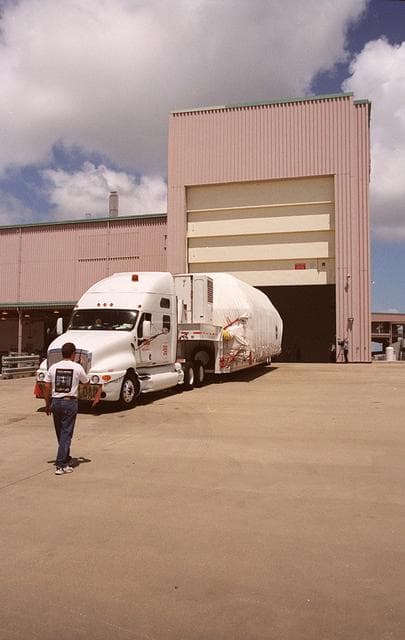 NASA image: KSC00pp1062