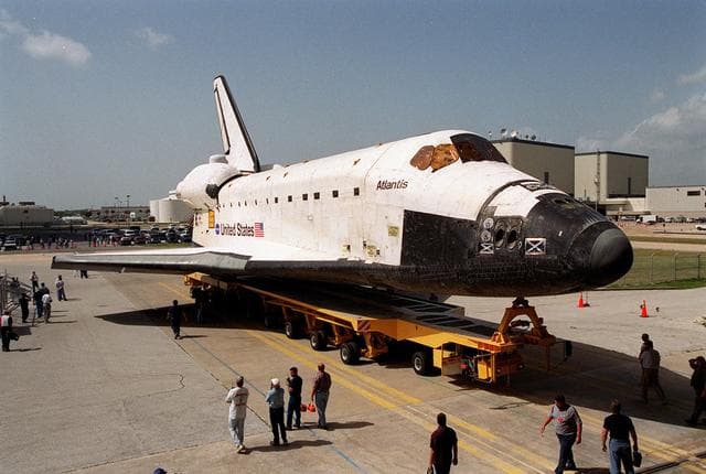 NASA image: KSC00pp1072