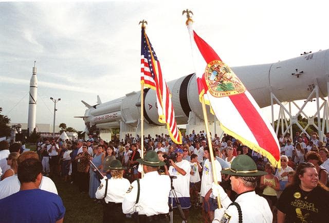 NASA image: KSC00pp1083