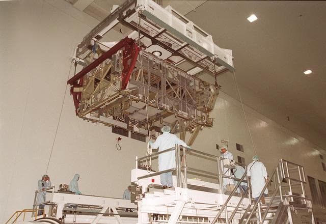 NASA image: KSC00pp1095